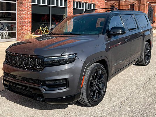 jeep-grand-wagoneer-l-2023.jpg